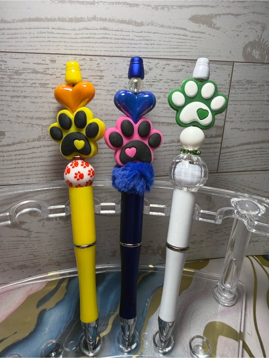 Other - Colorful Beaded Paw Print Pen Set